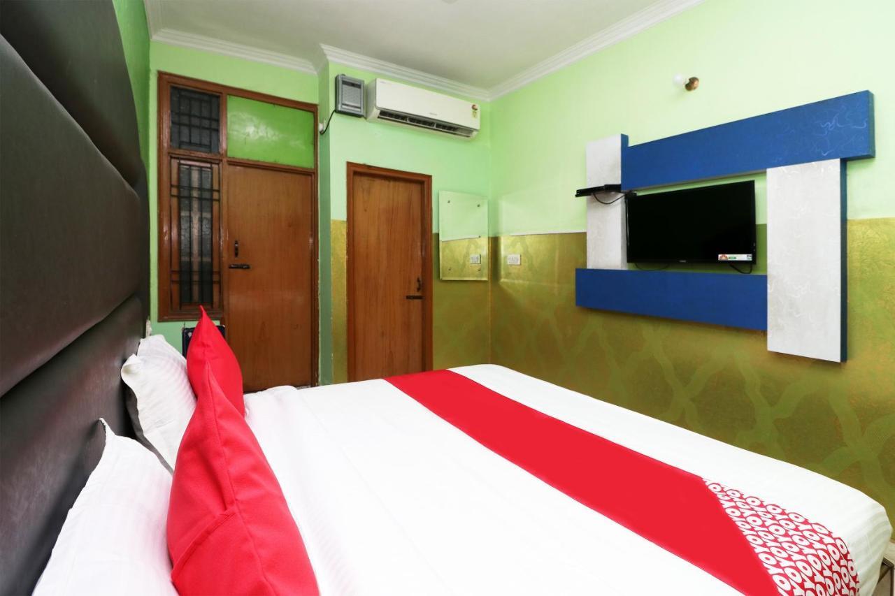 Oyo 29304 Hotel Pooja Yamunānagar Extérieur photo