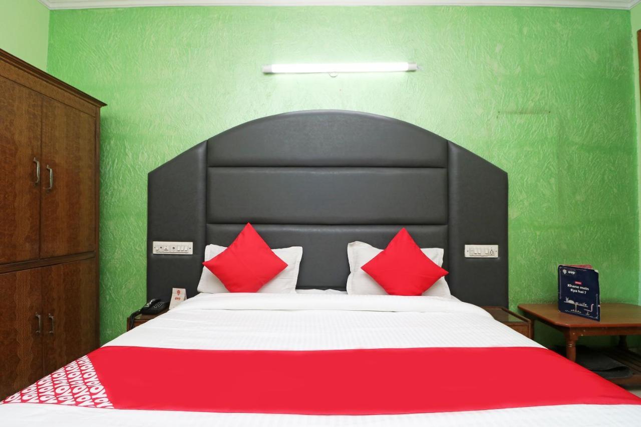 Oyo 29304 Hotel Pooja Yamunānagar Extérieur photo